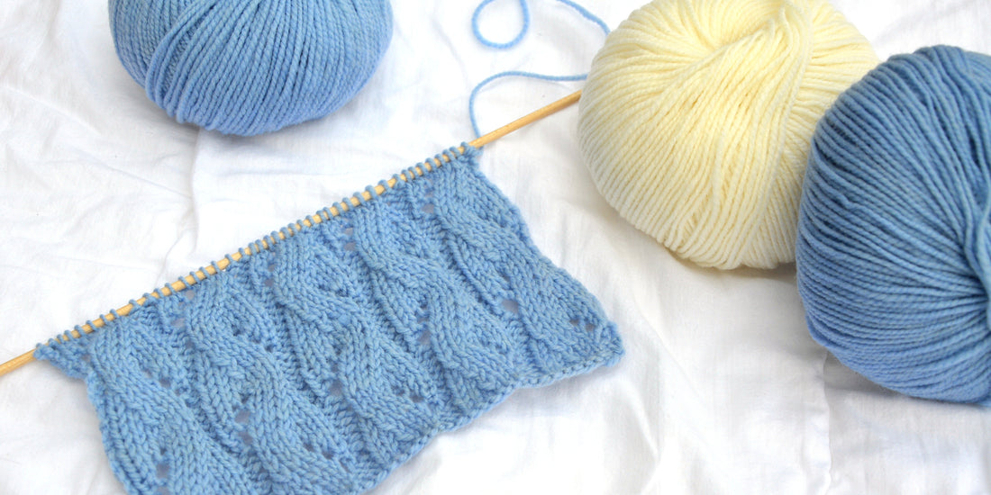 Close-up of Lace Zig Zag Stitch pattern on knitting needles