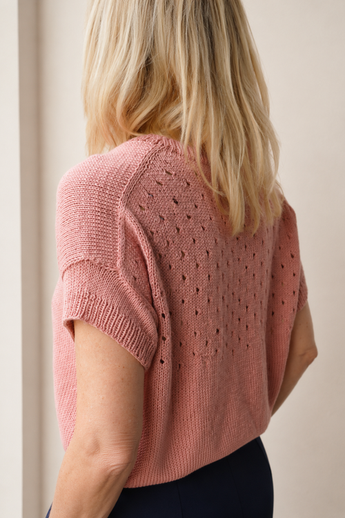 Load image 1 in gallery view. KNITTING KIT SILVIA TEE by Sosami