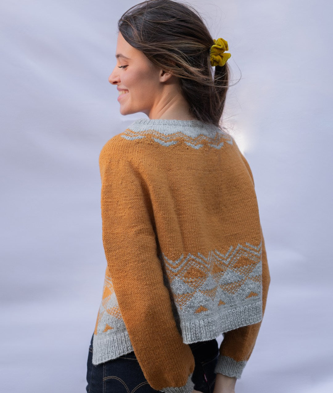KAIRA CARDI Sample