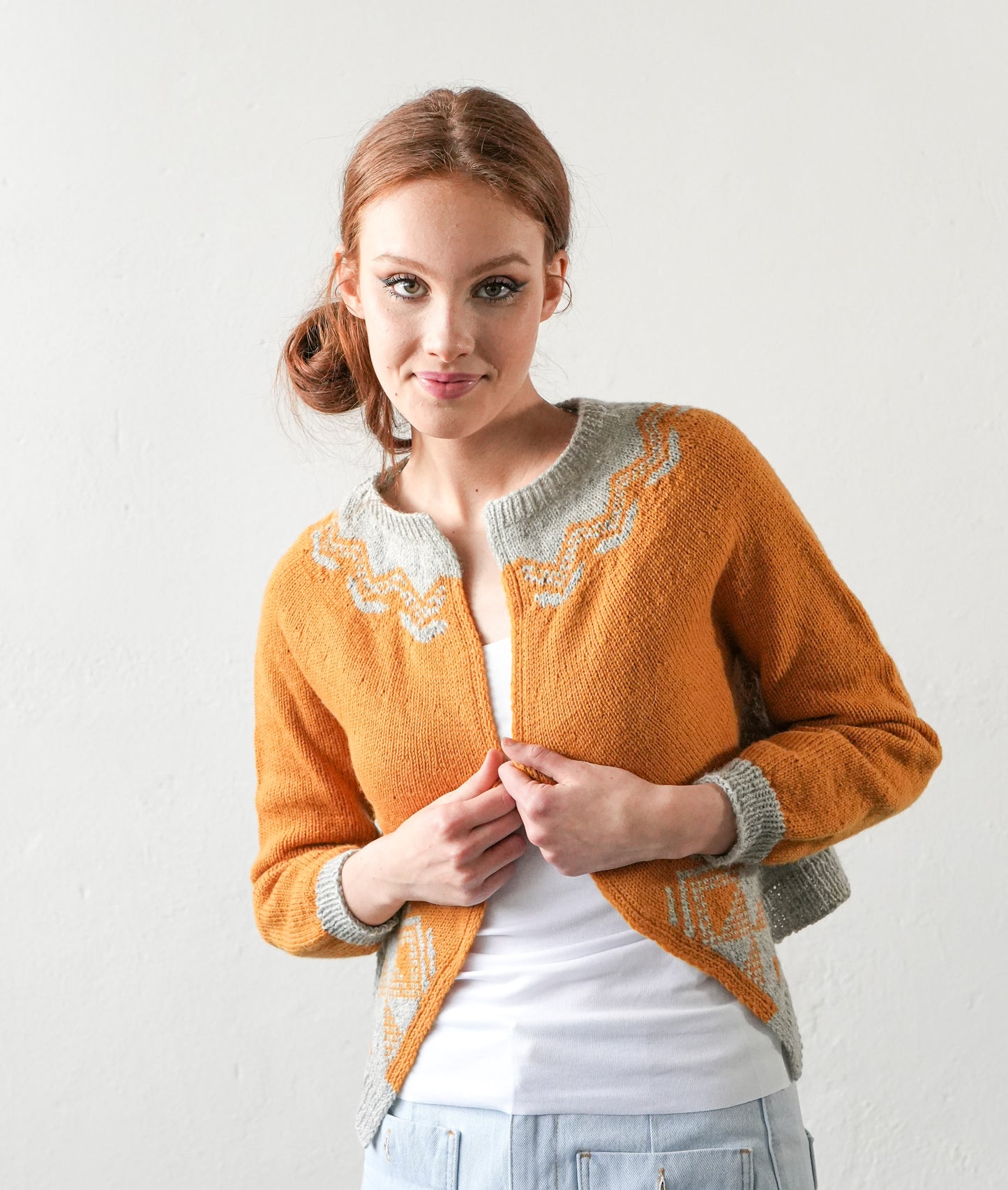KAIRA CARDI Sample