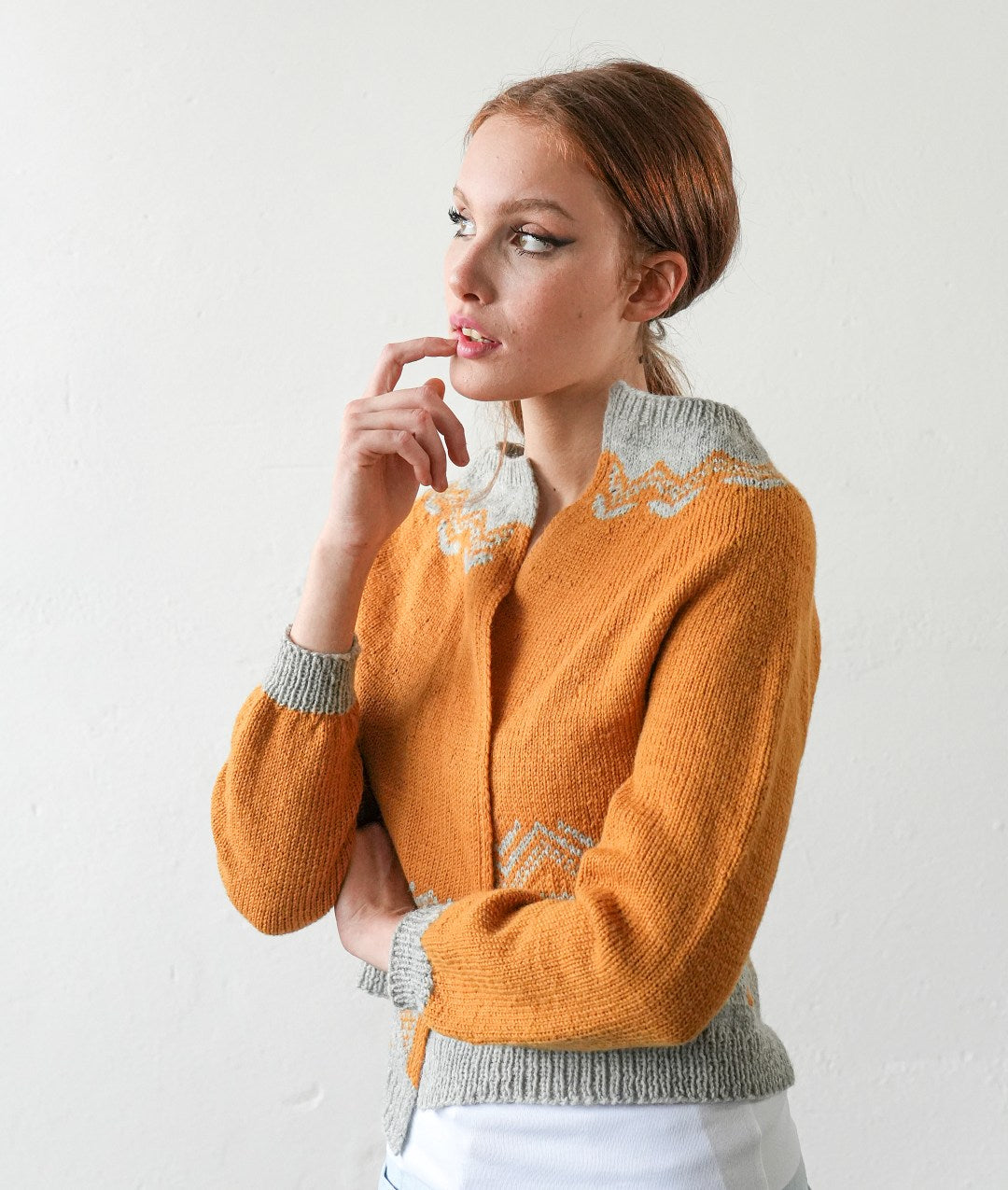 KAIRA CARDI Sample