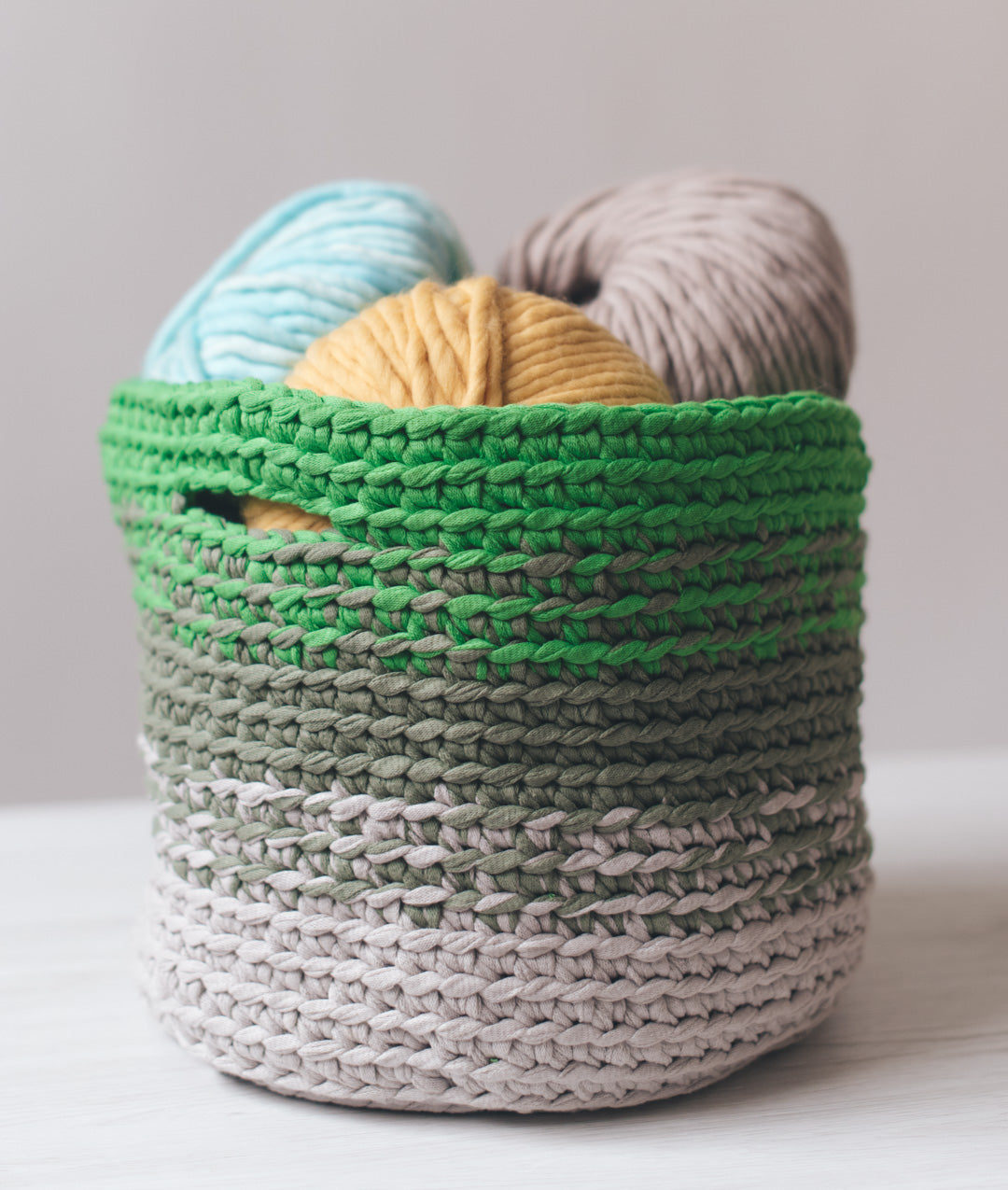 CROCHET KIT SHADE BASKET