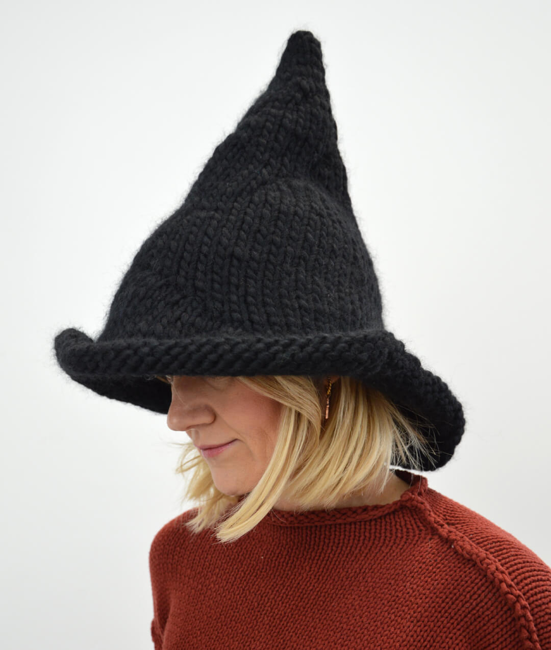 SPOOKY HAT - FREE PATTERN