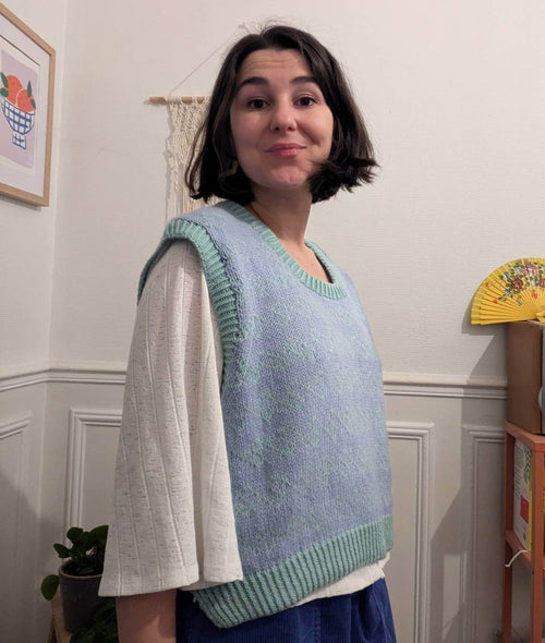 Load image 1 in gallery view. KNITTING KIT ECUME VEST