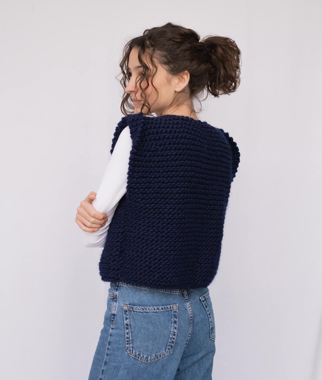 Izzy Vest – Beginner Knitting Kit in Cool Wool with Video Tutorial