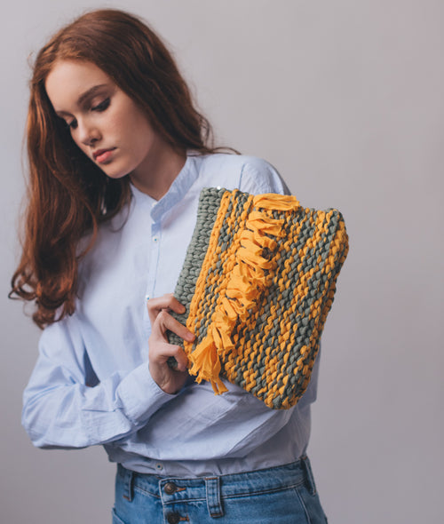 Load image 1 in gallery view. KNITTING KIT BABI CLUTCH