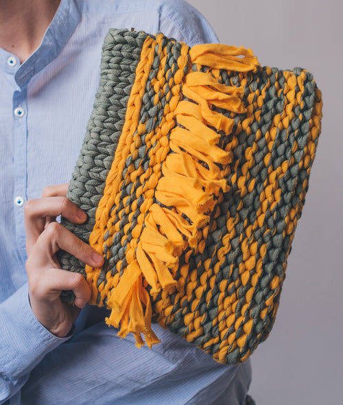 Load image 1 in gallery view. KNITTING KIT BABI CLUTCH