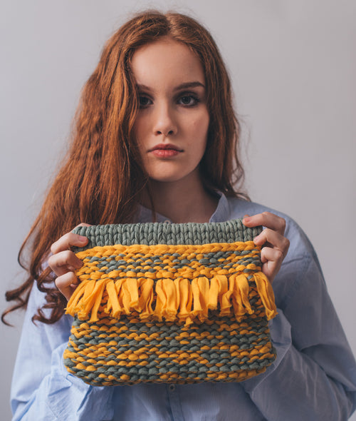 Load image 1 in gallery view. KNITTING KIT BABI CLUTCH