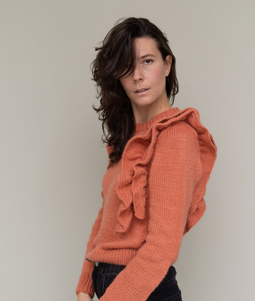 Load image 1 in gallery view. KNITTING KIT ZOE PULL