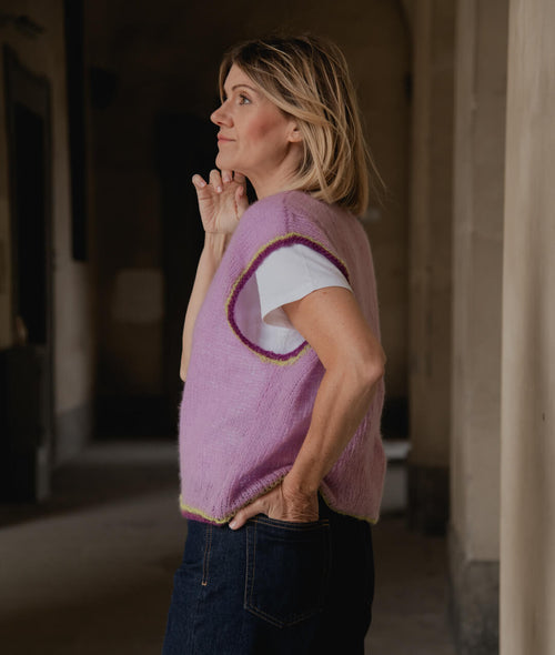 Load image 1 in gallery view. KNITTING KIT SARAH VEST