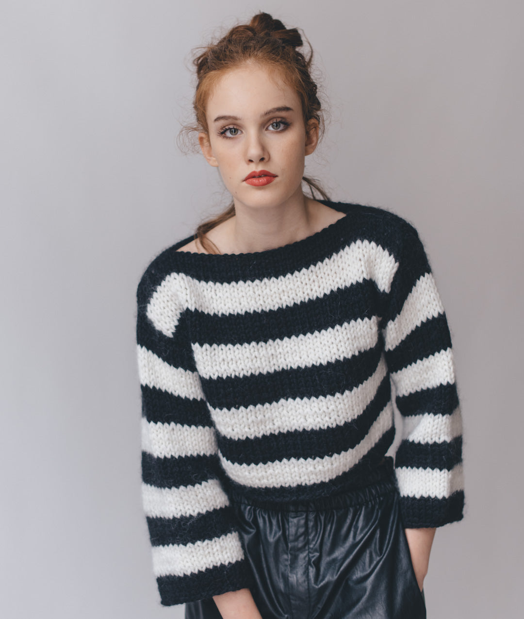 KNITTING KIT STRIPE IS ON