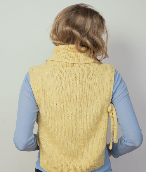 Load image 1 in gallery view. KNITTING KIT TAMARA VEST