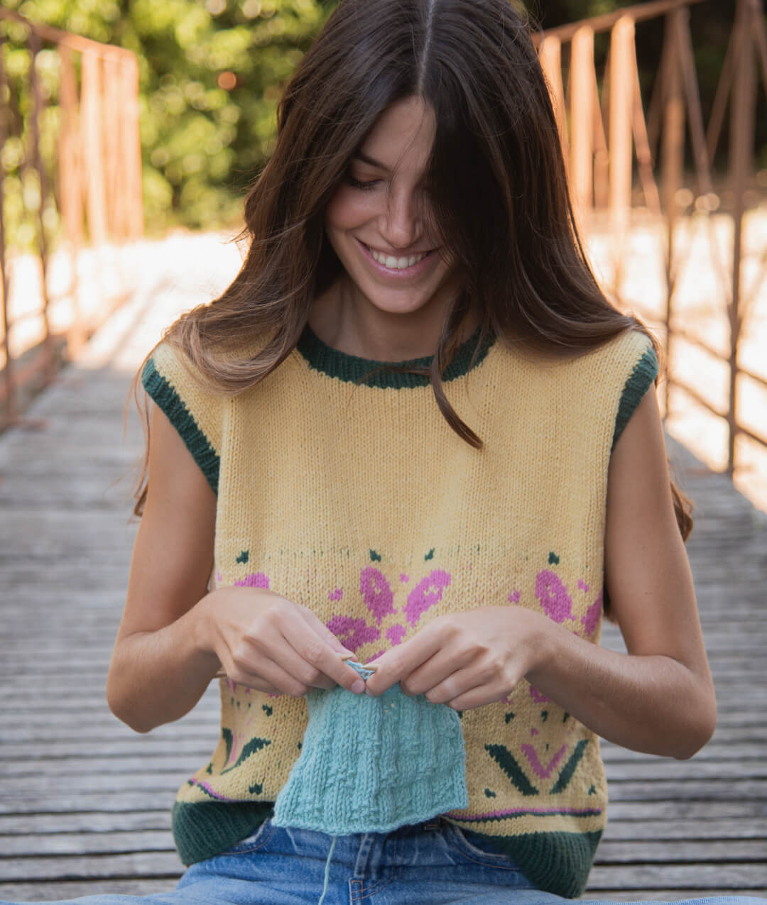 KNITTING KIT SEND ME FLOWER VEST