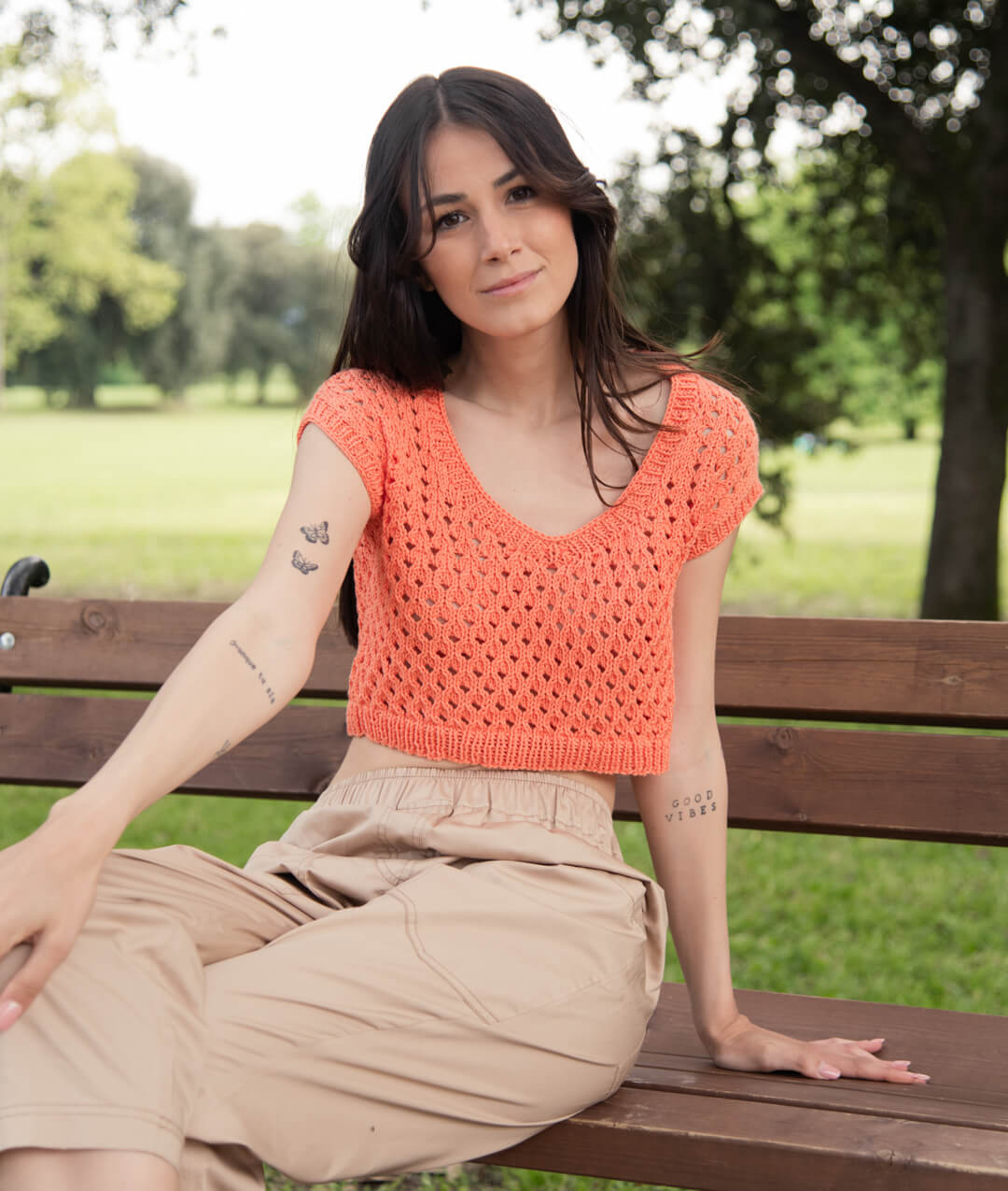 LARA CROPPED TEE Sample