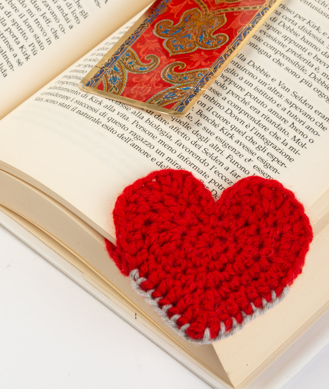 MY FAVOURITE BOOK - FREE PATTERN